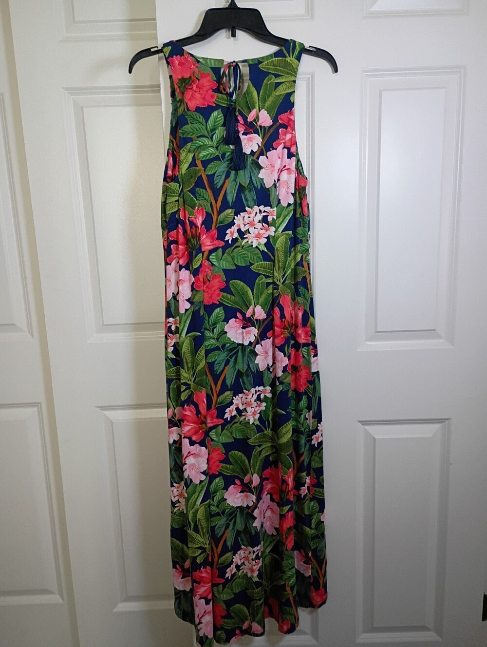 NWOT Tommy Bahama Jasmina Faraway Blooms Maxi Dress - Picture 3 of 11